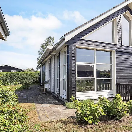 6 Person In Karrebaeksminde-by Traum Feriehus Karrebæksminde